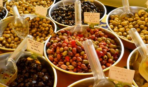 Provence market - olives basket